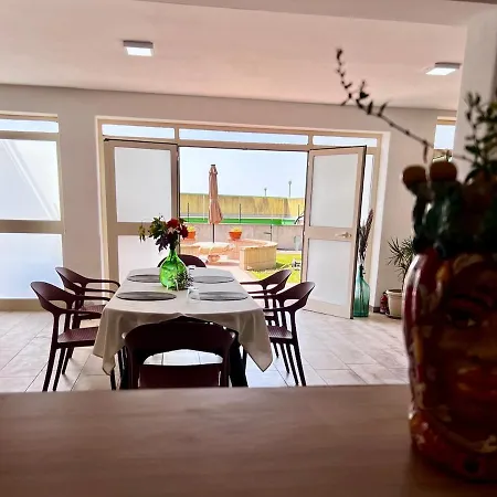 Domus In Villa, Swimming Pool And Private Parking