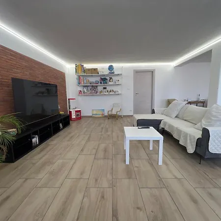 Domus In Villa, Swimming Pool And Private Parking 빌라 *